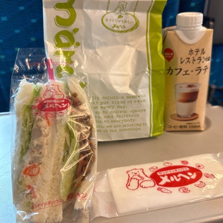 ゆうこ