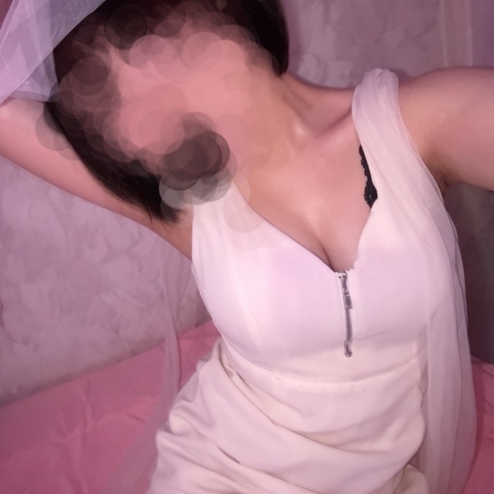 なで