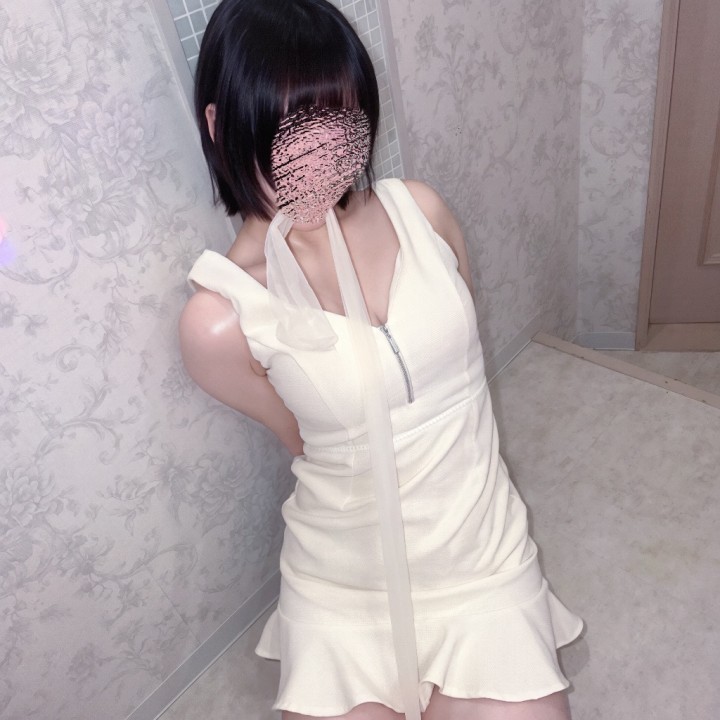 なで