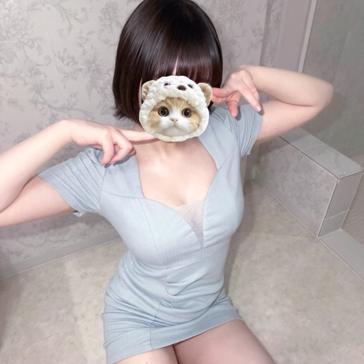 なで