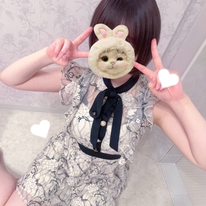 なで