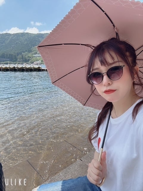 にも