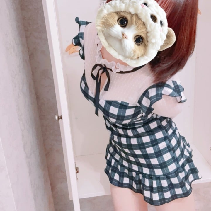 なで
