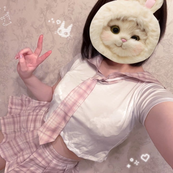 なで