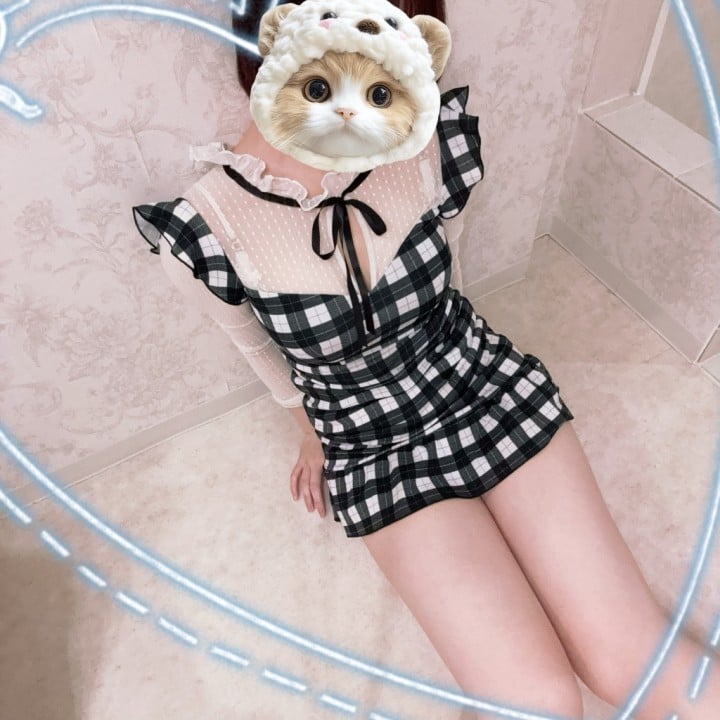 なで
