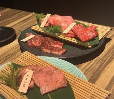 にも